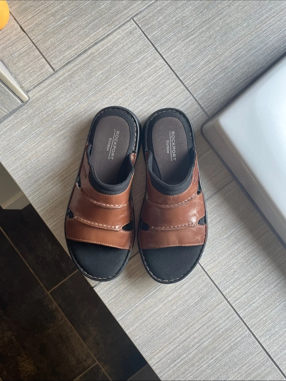 Rockport Men’s Brown Leather Slide Sandals with Black Footbed